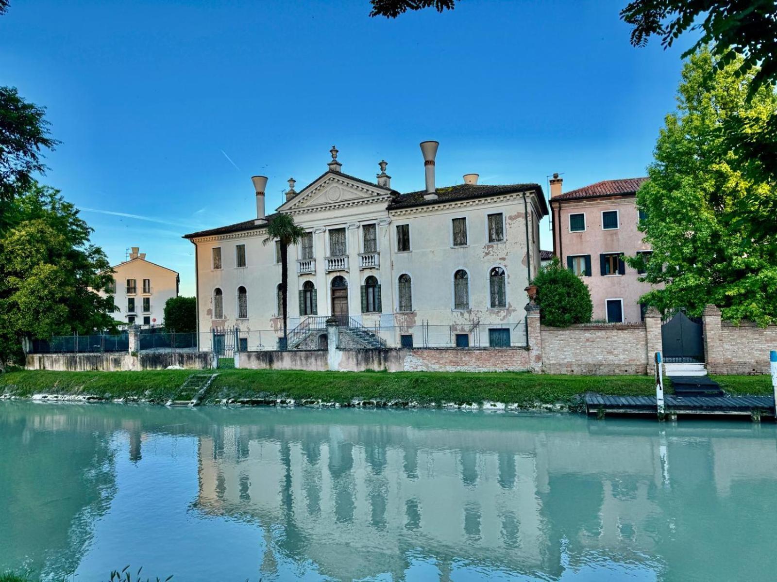 Апартаменты Erman House Mansarda Sulla Riviera Del Brenta Venezia Доло Экстерьер фото